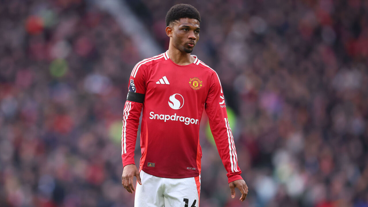 MANCHESTER, ENGLAND - FEBRUARY 2: Amad Diallo of Manchester United in action during the Premier League match between Manchester United FC and Crystal Palace FC at Old Trafford on February 2, 2025 in Manchester, England.
