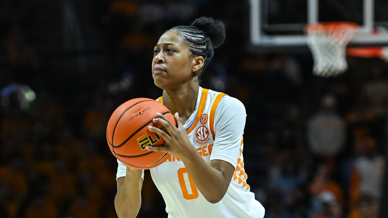 KNOXVILLE, TN - FEBRUARY 16: Tennessee Lady Vols guard Jewel Spear (0) sets up for a shot during a women's college basketball game between the Tennessee Lady Vols and the Ole Miss Rebels on February 16, 2025, at Food City Center in Knoxville, TN.