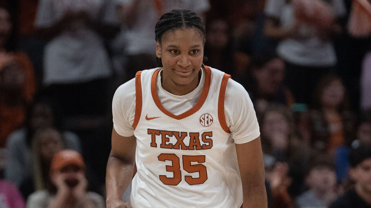AUSTIN, TEXAS - FEBRUARY 9: Madison Booker #35 of the Texas Longhorns dribbles up the court against the South Carolina Gamecocks at Moody Center on February 9, 2025 in Austin, Texas.