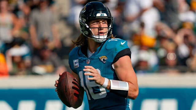 JACKSONVILLE, FL - OCTOBER 27: Jacksonville Jaguars quarterback Trevor Lawrence (16) looks to pass during a NFL football game between the Green Bay Packers and the Jacksonville Jaguars on October 27th, 2024 at EverBank Stadium in Jacksonville, FL.