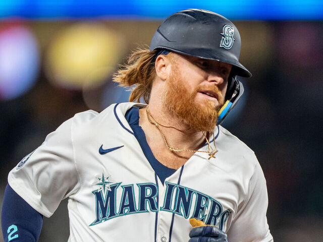 SEATTLE, WA - SEPTEMBER 18: Justin Turner #2 of the Seattle Mariners rounds the bases after hitting a solo home run during a game against the New York Yankees at T-Mobile Park on September 18, 2024 in Seattle, Washington. The Yankees won 2-1 in 10 innings.