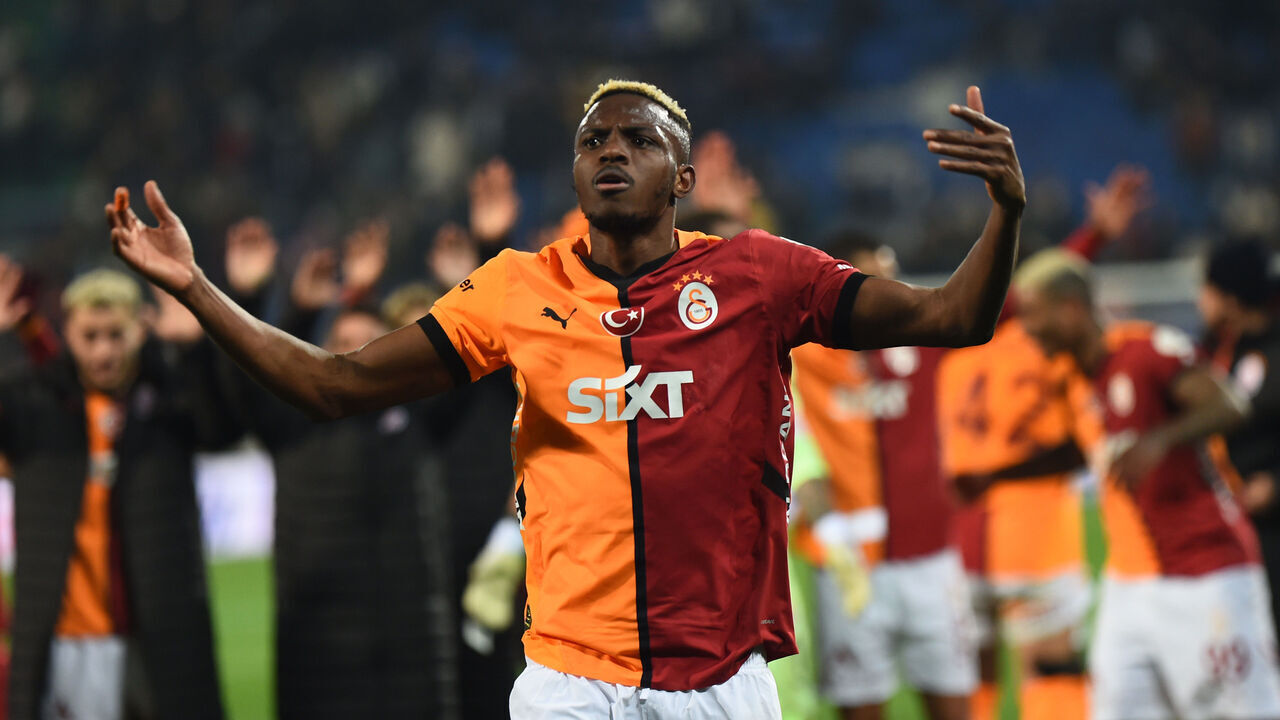 RIZE, TURKEY - FEBRUARY 17: Victor Osimhen of Galatasaray celebrates victory with fans after the Turkish Super League match between Caykur Rizespor and Galatasaray at Caykur Didi Stadium on February 17, 2025 in Rize, Turkey.