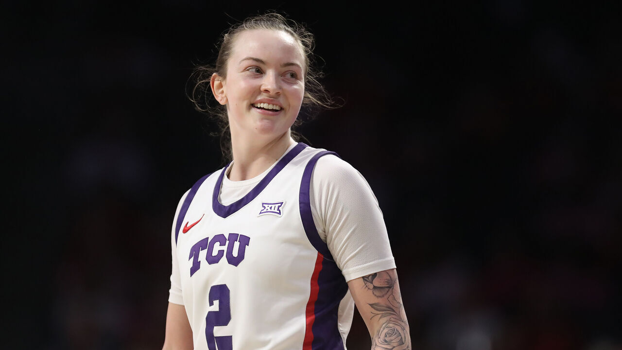 TUCSON, AZ - FEBRUARY 16: TCU Horned Frogs guard Madison Conner #2 during a basketball game between the TCU Horned Frogs and the Arizona Wildcats on February 16, 2025, at McKale Center in Tucson, AZ.