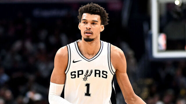 WASHINGTON, DC - FEBRUARY 10: Victor Wembanyama #1 of the San Antonio Spurs handles the ball against the Washington Wizards at Capital One Arena on February 10, 2025 in Washington, DC.