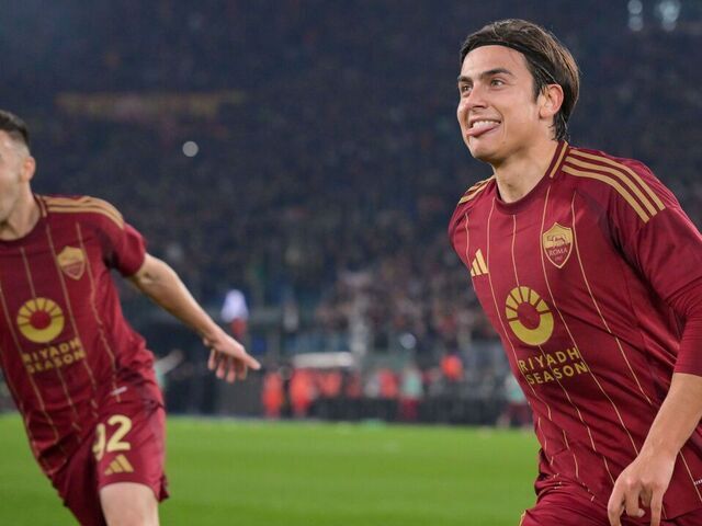 ROME, ITALY - FEBRUARY 20: Paulo Dybala of AS Roma celebrates after scoring the goal to make it 2-1 during the UEFA Europa League 2024/25 League Knockout Play-off Second Leg match between AS Roma and FC Porto at Stadio Olimpico on February 20, 2025 in Rome, Italy.