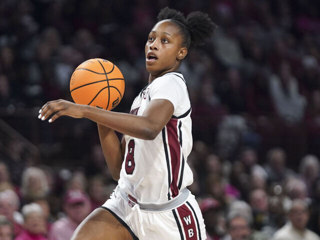 COLUMBIA, SOUTH CAROLINA - FEBRUARY 13: Joyce Edwards #8 of the South Carolina Gamecocks drives to the hoop during the first quarter an NCAA women's basketball game against the Florida Gators at Colonial Life Arena on February 13, 2025 in Columbia, South Carolina. South Carolina won 101-63.