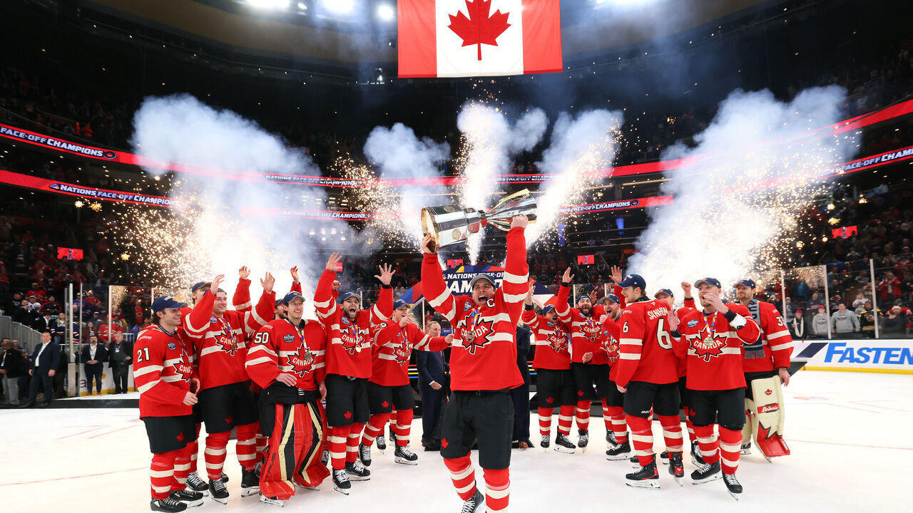 BOSTON, MASSACHUSETTS - FEBRUARY 20: Sidney Crosby #87 of Team Canada celebrates with his teammates after defeating Team United States in overtime to win the NHL 4 Nations Face-Off Championship Game at TD Garden on February 20, 2025 in Boston, Massachusetts.