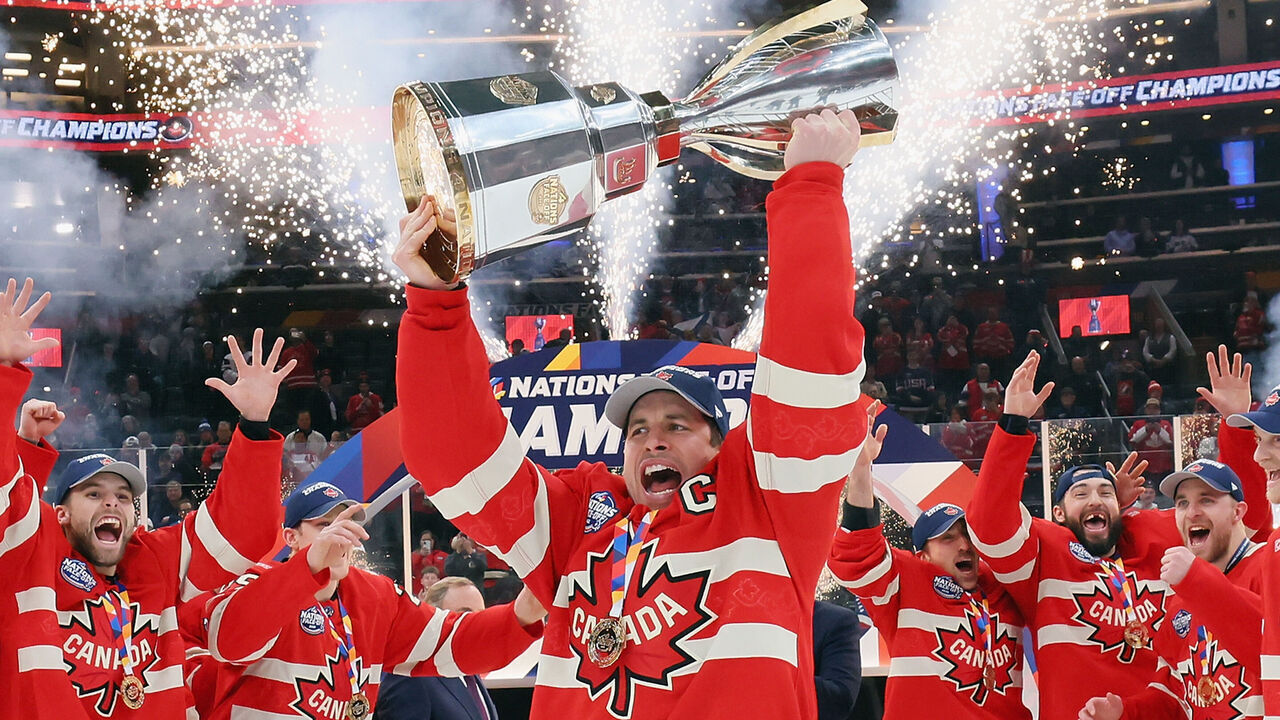 BOSTON, MASSACHUSETTS - FEBRUARY 20: Sidney Crosby #87 of Team Canada celebrates with his teammates after defeating Team United States in overtime to win the NHL 4 Nations Face-Off Championship Game at TD Garden on February 20, 2025 in Boston, Massachusetts.