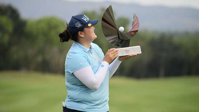 Angel Yin of the USA poses with the champion's trophy during round 4 of the Honda LPGA Thailand 2025 at Siam Country Club Old Course in Pattaya, Chonburi, Thailand, on February 23, 2025.