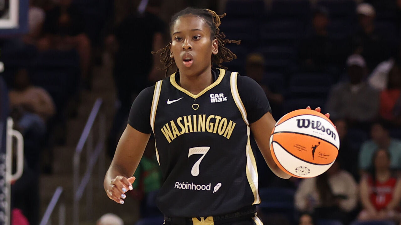 WASHINGTON, D.C. - SEPTEMBER 17: Ariel Atkins #7 of the Washington Mystics dribbles the ball during the game against the New York Liberty on September 17, 2024 at Entertainment and Sports Arena in Washington, D.C. Mandatory Copyright Notice: Copyright 2024 NBAE