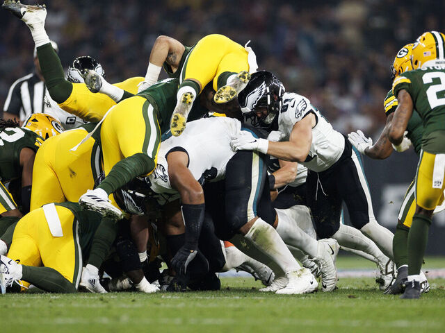 SAO PAULO, BRAZIL - SEPTEMBER 6: The Philadelphia Eagles run the tush push play during the second quarter of an NFL football game against the Green Bay Packers, at Arena Corinthians on September 6, 2024 in Sao Paulo, Brazil.