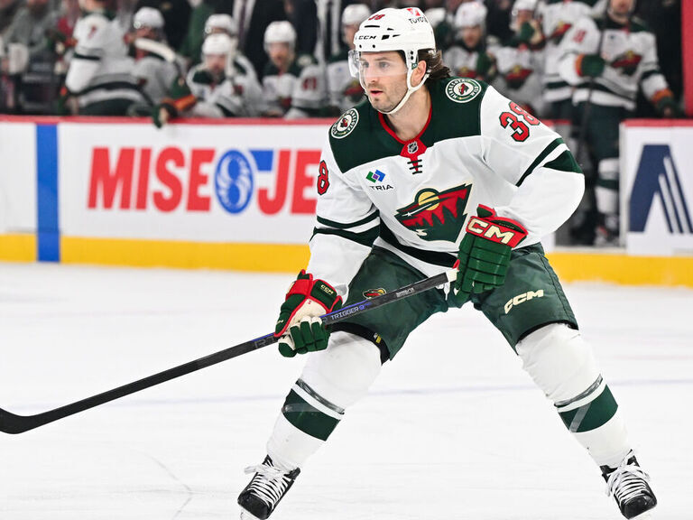 Bettman reduces Hartman's suspension from 10 games to 8