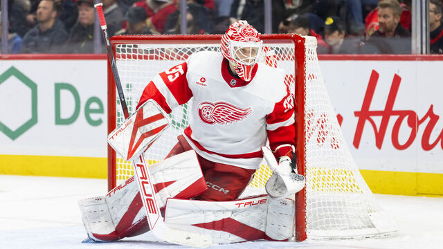 OTTAWA, ON - DECEMBER 05: Detroit Red Wings Goalie Ville Husso (35) keeps eyes on the play during third period National Hockey League action between the Detroit Red Wings and Ottawa Senators on December 5, 2024, at Canadian Tire Centre in Ottawa, ON, Canada.