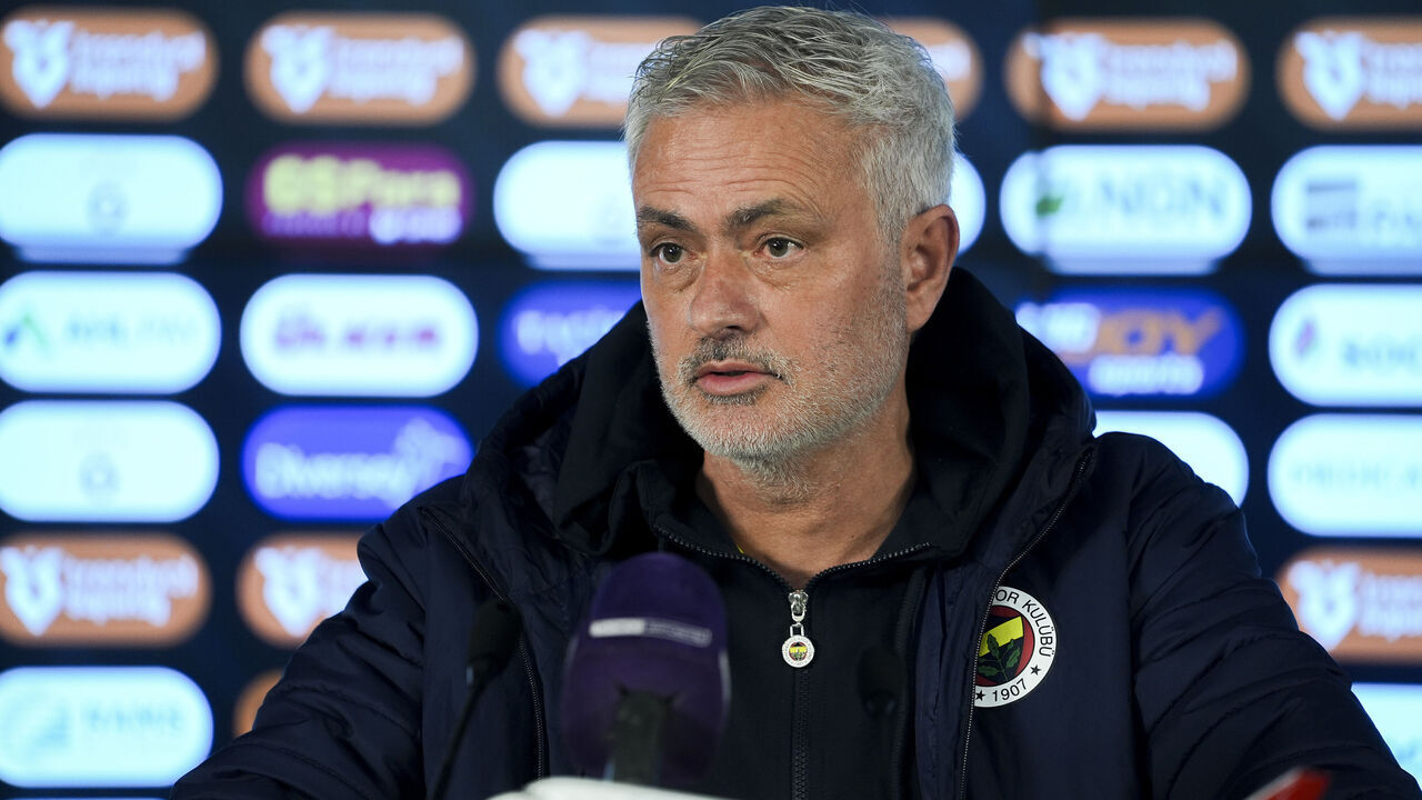 ISTANBUL, TURKIYE - FEBRUARY 24: Head coach Jose Mourinho of Fenerbahce makes statements to press following the Turkish Super Lig week 25 football match between Galatasaray and Fenerbahce at RAMS Park in Istanbul, Turkiye on February 24, 2025.