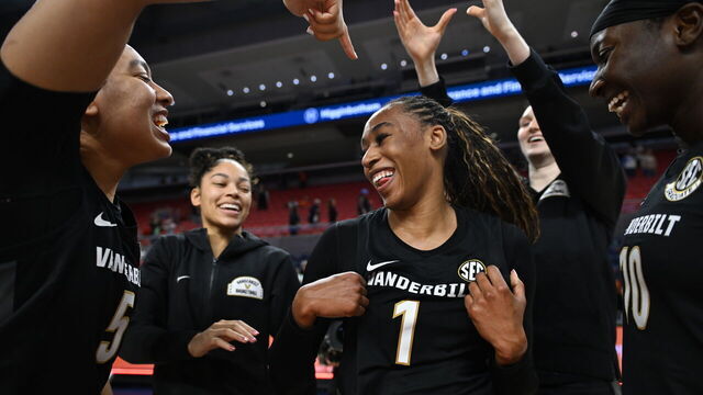 AUBURN, ALABAMA - FEBRUARY 16: Mikayla Blakes #1 of Vanderbilt Commodores celebrates setting a new scoring record following a game against the Auburn Tigers at Neville Arena on February 16, 2025 in Auburn, Alabama.