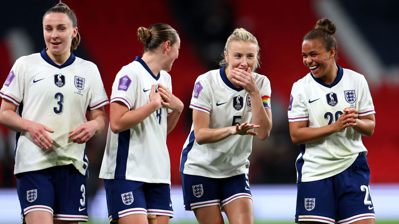 LONDON, ENGLAND - FEBRUARY 26: Niamh Charles, Grace Clinton, Leah Williamson and Nikita Parris of England celebrate after the team's victory during the UEFA Women's Nations League 2024/25 Grp A3 MD2 match between England and Spain at Wembley Stadium on February 26, 2025 in London, England.