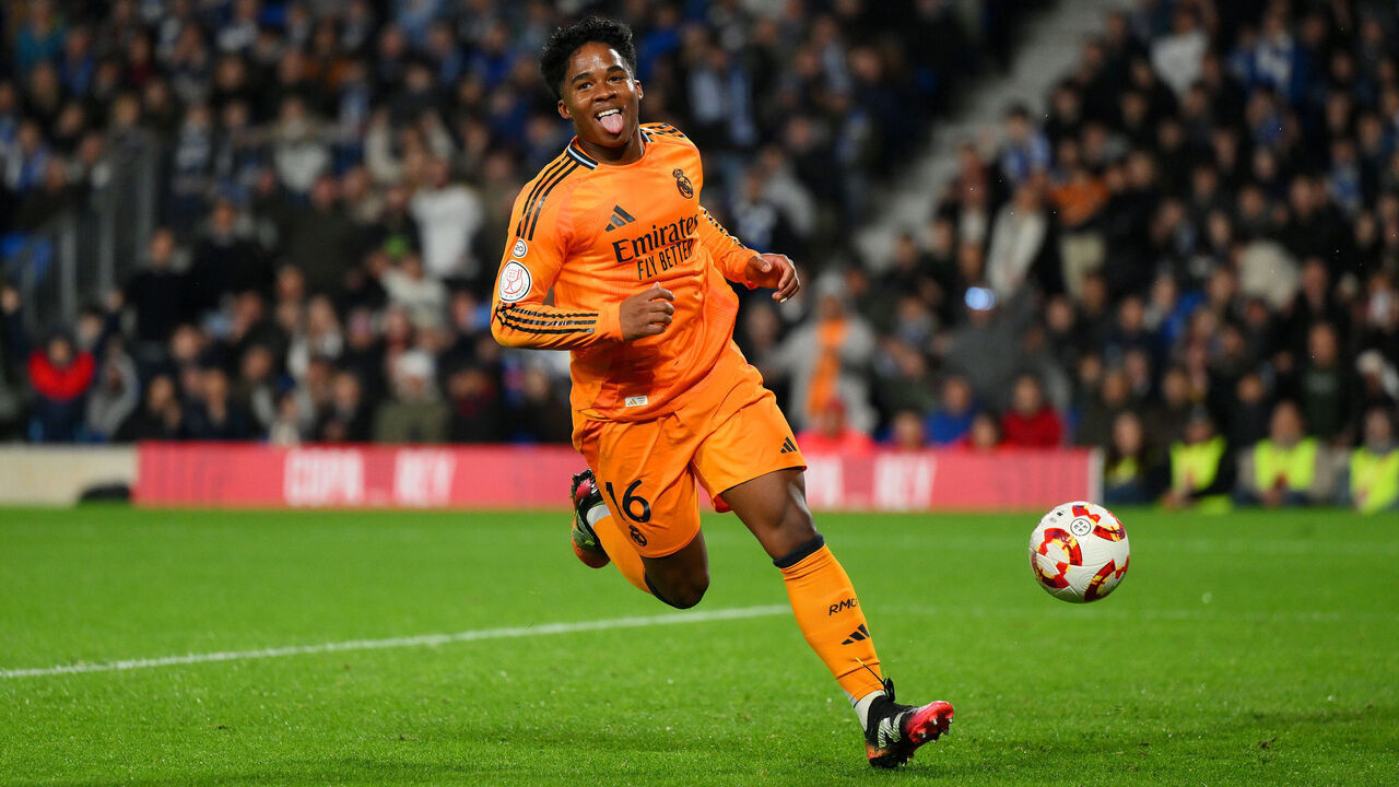 SAN SEBASTIAN, SPAIN - FEBRUARY 26: Endrick of Real Madrid celebrates scoring his team's first goal during the Copa del Rey Semi Final match between Real Sociedad and Real Madrid at Reale Arena on February 26, 2025 in San Sebastian, Spain.