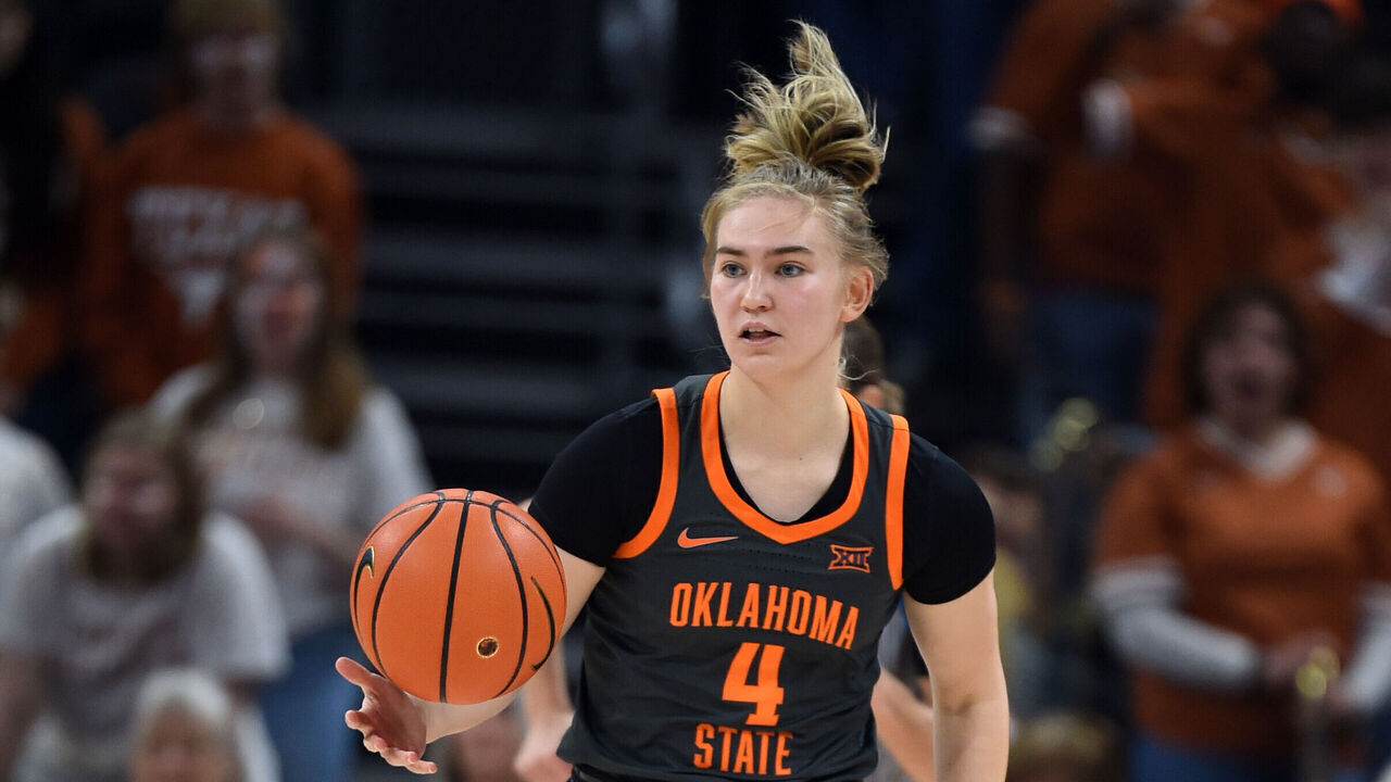 AUSTIN, TX - JANUARY 28: Oklahoma State Cowgirl Anna Gret Asi (4) drives down court during the game featuring the Oklahoma State Cowgirls and Texas Longhorns on January 28, 2023, at the Moody Center in Austin, TX.