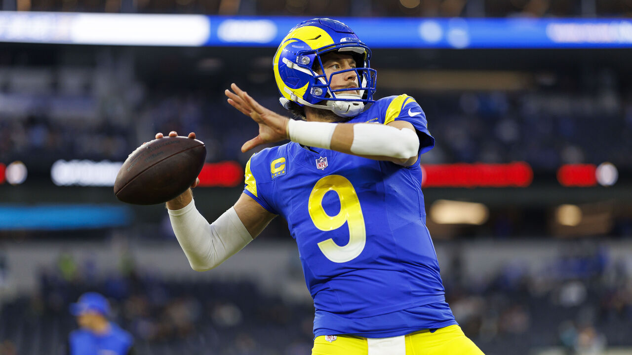 INGLEWOOD, CALIFORNIA - DECEMBER 28: Quarterback Matthew Stafford #9 of the Los Angeles Rams warms up prior to an NFL football game against the Arizona Cardinals, at SoFi Stadium on December 28, 2024 in Inglewood, California.