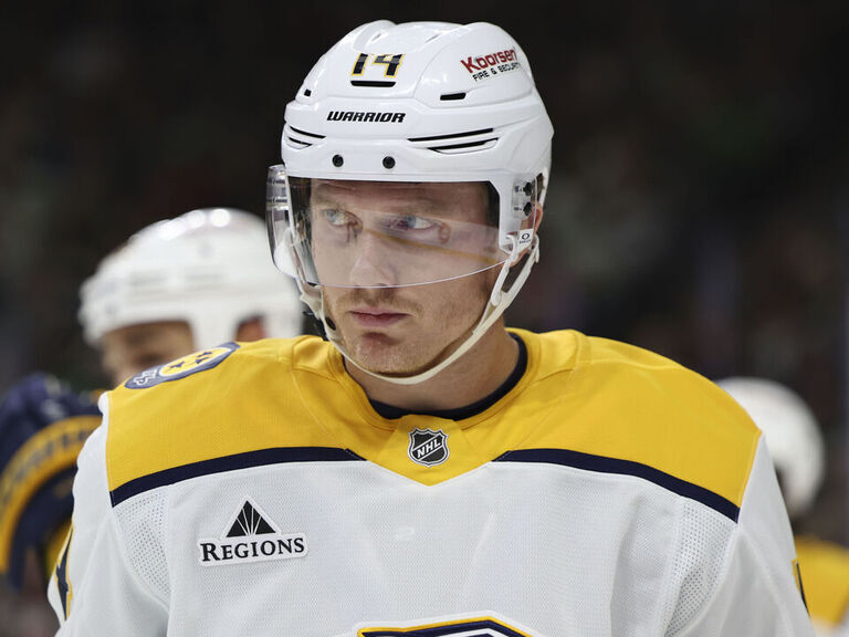 Predators sitting Nyquist for trade reasons, reportedly in talks with Wild
