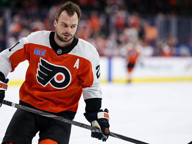 PHILADELPHIA, PENNSYLVANIA - FEBRUARY 22: Scott Laughton #21 of the Philadelphia Flyers skates before the game against the Edmonton Oilers at the Wells Fargo Center on February 22, 2025 in Philadelphia, Pennsylvania.