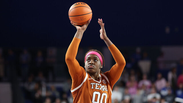 LEXINGTON, KENTUCKY - FEBRUARY 13: Kyla Oldacre #00 of the Texas Longhorns shoots the ball against the Kentucky Wildcats during the game at Rupp Arena on February 13, 2025 in Lexington, Kentucky.