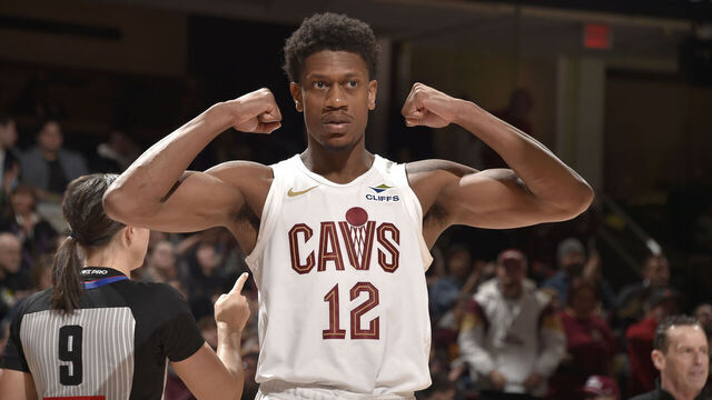 CLEVELAND, OH - MARCH 2: De'Andre Hunter #12 of the Cleveland Cavaliers celebrates during the game against the Portland Trail Blazers on March 2, 2025 at Rocket Arena in Cleveland, Ohio. NOTE TO USER: User expressly acknowledges and agrees that, by downloading and/or using this Photograph, user is consenting to the terms and conditions of the Getty Images License Agreement. Mandatory Copyright Notice: Copyright 2025 NBAE