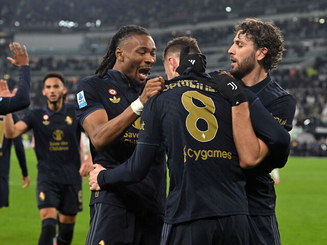 TURIN, ITALY - MARCH 03: Teun Koopmeiners of Juventus celebrates after scoring his team's second goal with teammates Khephren Thuram and Manuel Locatelli during the Serie A match between Juventus and Hellas Verona at Allianz Stadium on March 03, 2025 in Turin, Italy.