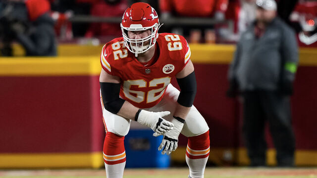KANSAS CITY, MISSOURI - JANUARY 26: Guard Joe Thuney #62 of the Kansas City Chiefs gets set during the first half of the AFC Championship game against the Buffalo Bills, at GEHA Field at Arrowhead Stadium on January 26, 2025 in Kansas City, Missouri.