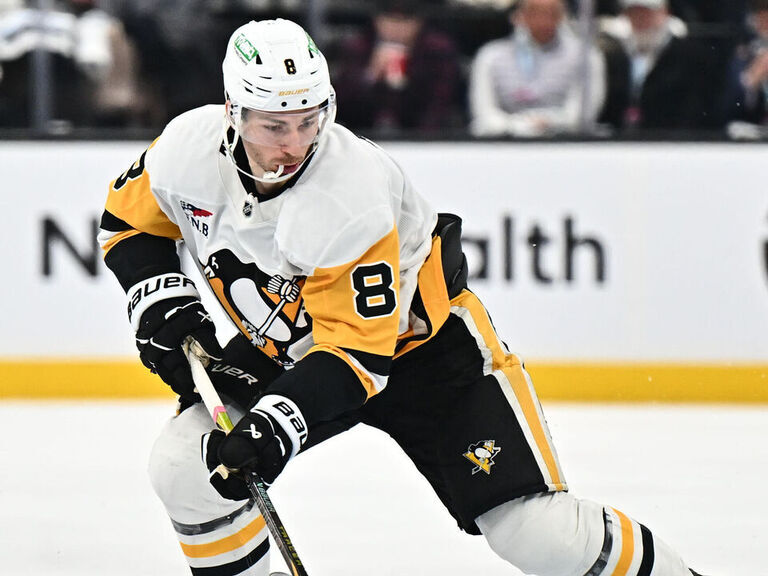 Penguins send Bunting, pick to Predators for Schenn, Novak