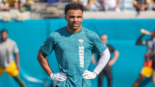 JACKSONVILLE, FLORIDA - OCTOBER 27: Christian Kirk #13 of the Jacksonville Jaguars warms up prior to the game against the Green Bay Packers at EverBank Field on October 27, 2024 in Jacksonville, Florida.