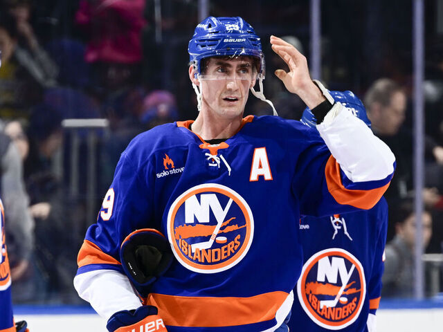 ELMONT, NEW YORK - MARCH 04: Brock Nelson #29 of the New York Islanders waves to fans after the team's 3-2 win against the Winnipeg Jets at UBS Arena on March 04, 2025 in Elmont, New York.
