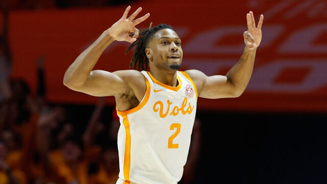 KNOXVILLE, TENNESSEE - MARCH 01: Chaz Lanier #2 of the Tennessee Volunteers reacts after a made basket during the first half against the Alabama Crimson Tide at Thompson-Boling Arena on March 01, 2025 in Knoxville, Tennessee.