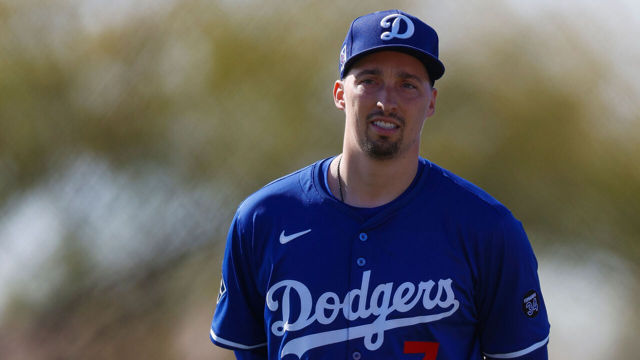 GLENDALE, ARIZONA - FEBRUARY 14: Blake Snell #7 of the Los Angeles Dodgers participates in a fielding drill during spring training workouts at Camelback Ranch on February 14, 2025 in Glendale, Arizona.