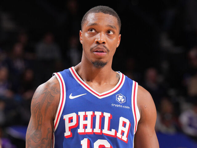 Walker logs 1st career double-double in Sixers' win over Ja…