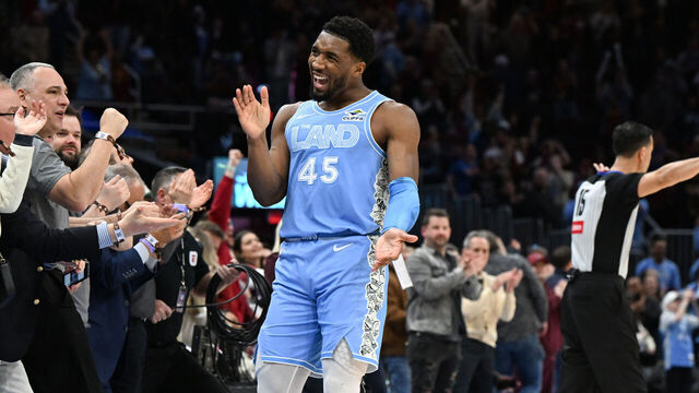 CLEVELAND, OH - MARCH 5: Donovan Mitchell #45 of the Cleveland Cavaliers celebrates during the game against the Miami Heat on March 5, 2025 at Rocket Arena in Cleveland, Ohio. NOTE TO USER: User expressly acknowledges and agrees that, by downloading and/or using this Photograph, user is consenting to the terms and conditions of the Getty Images License Agreement. Mandatory Copyright Notice: Copyright 2025 NBAE