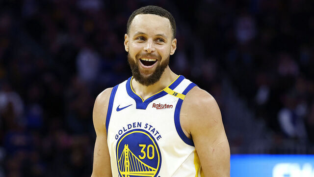 SAN FRANCISCO, CALIFORNIA - MARCH 08: Stephen Curry #30 of the Golden State Warriors reacts after Draymond Green #23 made a three-point shot late in the fourth quarter against the Detroit Pistons at Chase Center on March 08, 2025 in San Francisco, California.