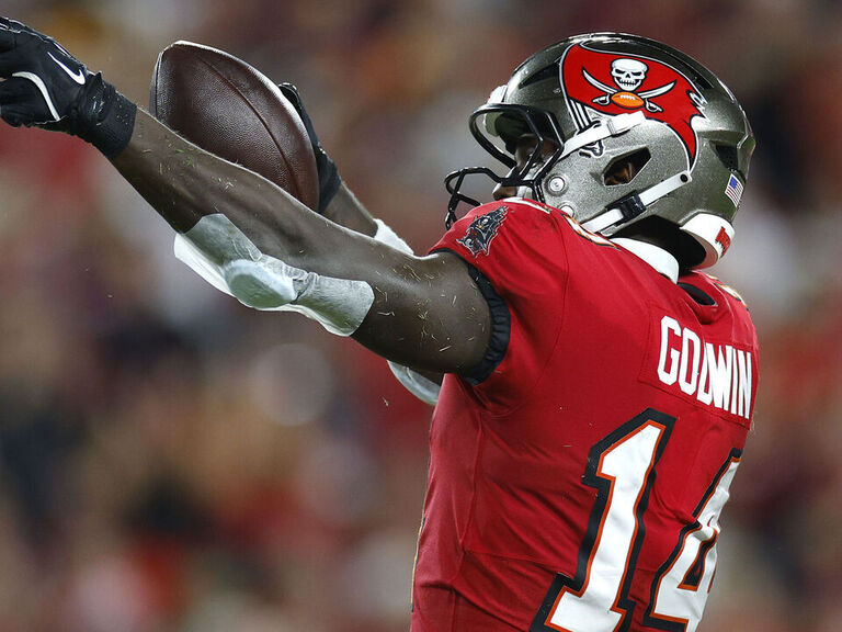 Report: Bucs re-signing Godwin, adding Reddick
