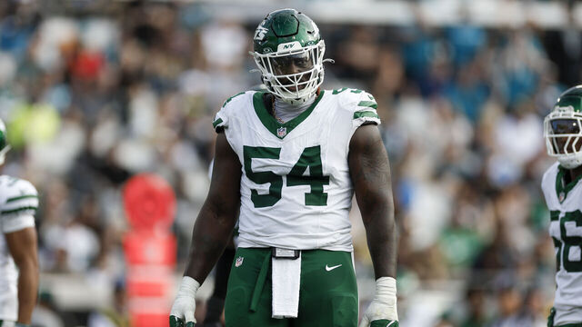 JACKSONVILLE, FL - DECEMBER 15: New York Jets defensive tackle Javon Kinlaw (54) lines up for a play during the game between the Jacksonville Jaguars and the New York Jets on December 15, 2024 at EverBank Stadium in Jacksonville, Fl.