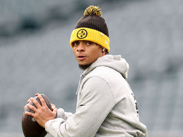 PHILADELPHIA, PENNSYLVANIA - DECEMBER 15: Justin Fields #2 of the Pittsburgh Steelers warms up before a game against the Philadelphia Eagles at Lincoln Financial Field on December 15, 2024 in Philadelphia, Pennsylvania.