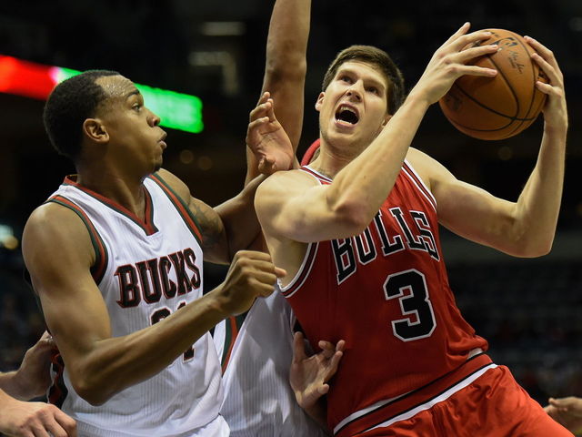 Bulls' McDermott leaves game vs. Knicks, will not return