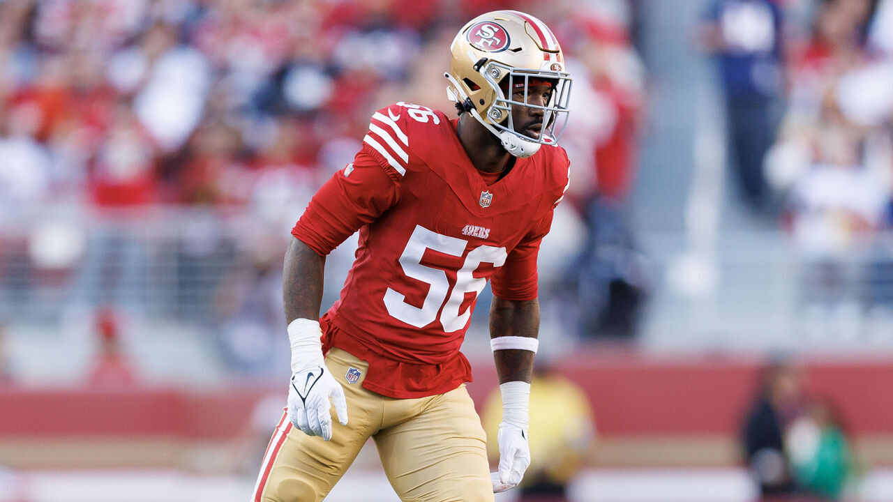 SANTA CLARA, CALIFORNIA - DECEMBER 8: Defensive end Leonard Floyd #56 of the San Francisco 49ers rushes the passer during the first half of an NFL football game against the Chicago Bears, at Levi's Stadium on December 8, 2024 in Santa Clara, California.