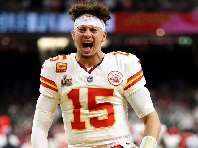 NEW ORLEANS, LOUISIANA - FEBRUARY 09: Patrick Mahomes #15 of the Kansas City Chiefs reacts prior to Super Bowl LIX against the Philadelphia Eagles at Caesars Superdome on February 09, 2025 in New Orleans, Louisiana.