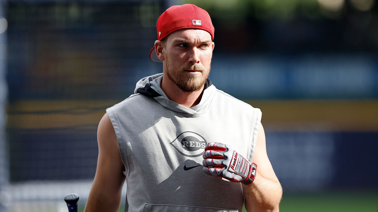 MILWAUKEE, WISCONSIN - AUGUST 10: Tyler Stephenson #37 of the Cincinnati Reds before the game against the Milwaukee Brewers at American Family Field on August 10, 2024 in Milwaukee, Wisconsin.