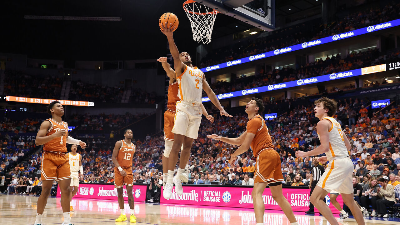 NASHVILLE, TENNESSEE - MARCH 14: Chaz Lanier #2 of the Tennessee Volunteers shoots the ball against the Texas Longhorns during the SEC Men's Basketball Tournament - Quarterfinals at Bridgestone Arena on March 14, 2025 in Nashville, Tennessee. at Bridgestone Arena on March 14, 2025 in Nashville, Tennessee.