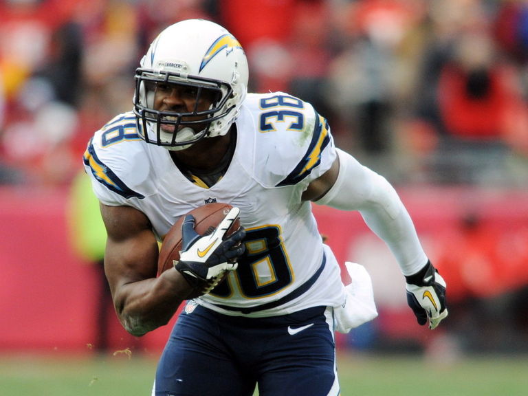 San Diego Chargers strong safety Marcus Gilchrist (38) runs during the  second half of an NFL football game against the Kansas City Chiefs Sunday,  Nov. 24, 2013, in Kansas City, Mo. (AP