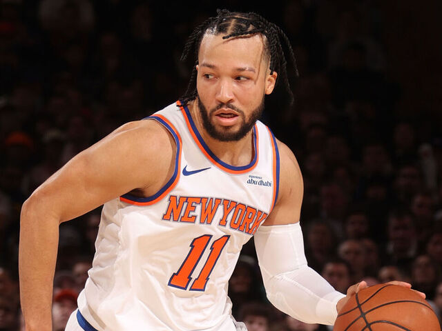NEW YORK, NY - MARCH 4: Jalen Brunson #11 of the New York Knicks handles the ball during the game against the Golden State Warriors on March 4, 2025 at Madison Square Garden in New York City, New York. Mandatory Copyright Notice: Copyright 2025 NBAE