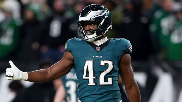 PHILADELPHIA, PENNSYLVANIA - JANUARY 26: Oren Burks #42 of the Philadelphia Eagles reacts to a play against the Washington Commanders during the fourth quarter in the NFC Championship Game at Lincoln Financial Field on January 26, 2025 in Philadelphia, Pennsylvania.