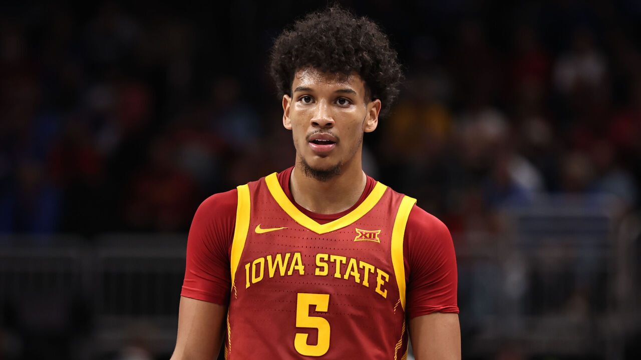 KANSAS CITY, MO - MARCH 13: Iowa State Cyclones guard Curtis Jones (5) in the first half of a Big 12 tournament quarterfinal game between the Iowa State Cyclones and BYU Cougars on March 13, 2025 at T-Mobile Center in Kansas City, MO.