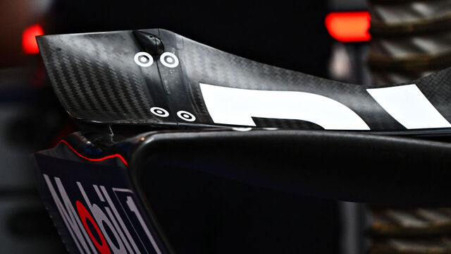 LAS VEGAS, NEVADA - NOVEMBER 22: A detail view of the rear wing of the Oracle Red Bull Racing RB20 during final practice ahead of the F1 Grand Prix of Las Vegas at Las Vegas Strip Circuit on November 22, 2024 in Las Vegas, Nevada.